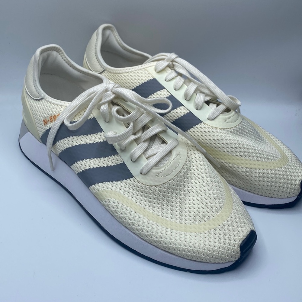 NWOT Cream N-5923 Mens Adidas Sneakers